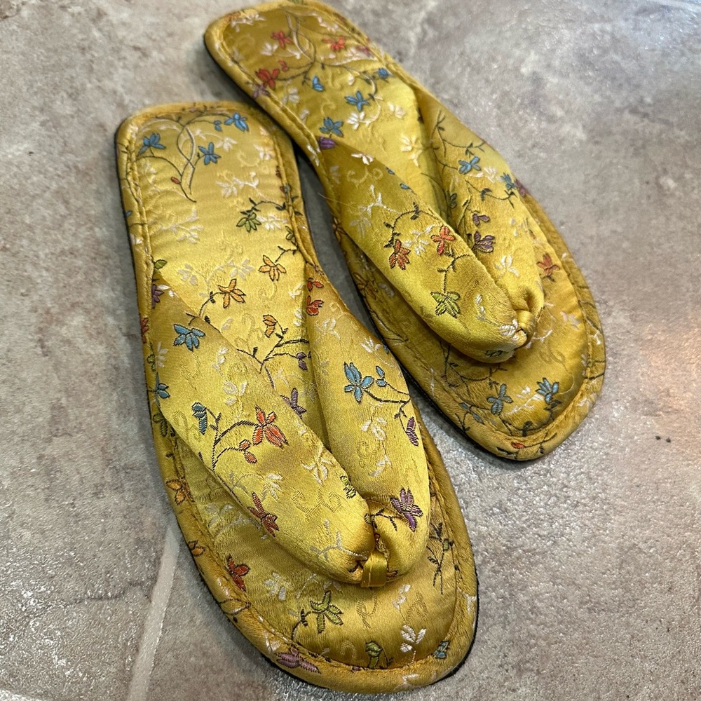 Asian inspired slippers